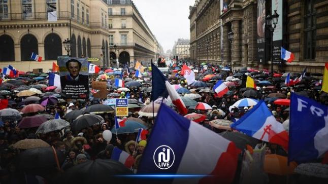 105 آلاف ومئتي شخص شاركوا في التظاهرات تعبئة أكبر في فرنسا ضد الشهادة الصحية والتلقيح