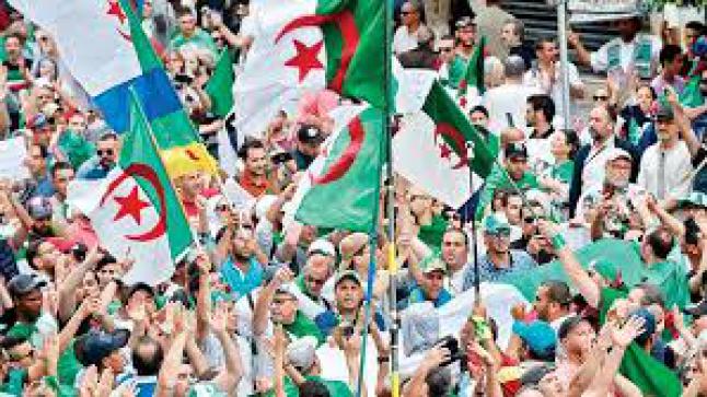 مرشحين للانتخابات الرئاسية بالجزائر بلغ 22مرشحا