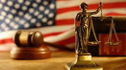 الأمريكي يتهم دبلوماسيا مغربيا سابقا بالاحتيال