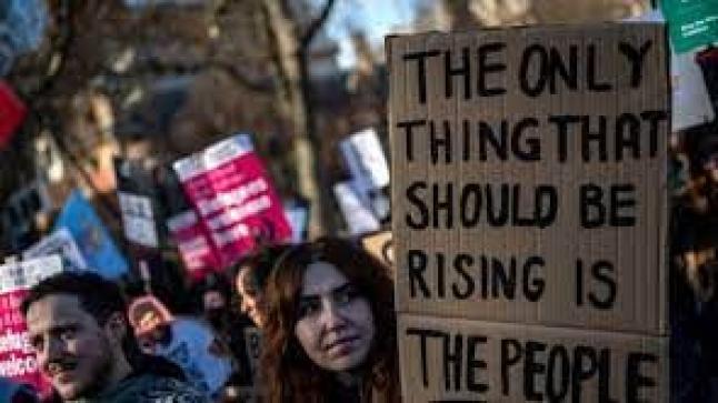 خفض فاتورة الطاقة” …وتظاهرات في المملكة المتحدةتحتج على غلاء المعيشة