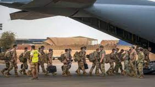القوات الفرنسية مغادرة مالي