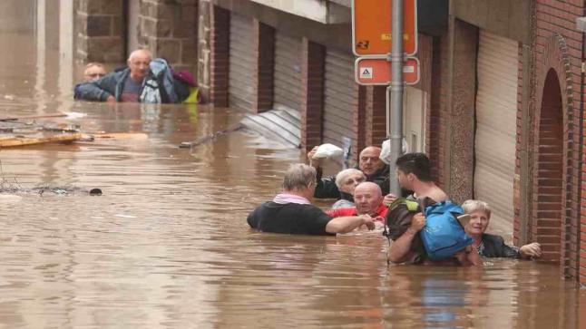 ألمانيا ترصد مليارات اليورو لإعادة البناء بعد الفيضانات المدمرة